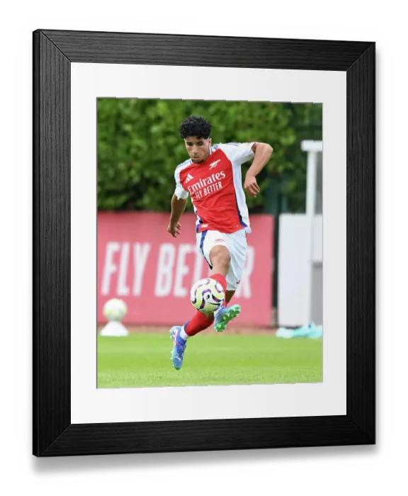 Framed Print : Arsenal XI v Leyton Orient XI: Pre-Season Friendly