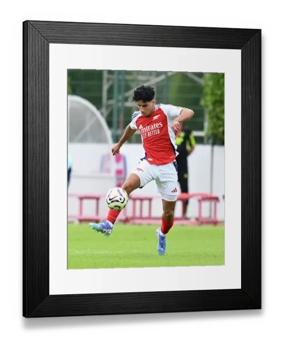 Framed Print : Arsenal XI v Leyton Orient XI: Pre-Season Friendly Framed Print : Arsenal XI v Leyton Orient XI: Pre-Season Friendly