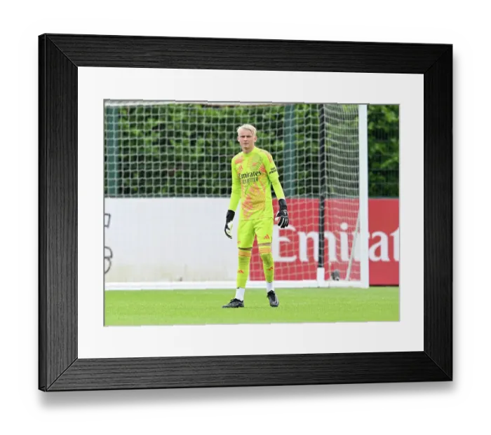 Framed Print : Arsenal XI v Leyton Orient XI: Pre-Season Friendly