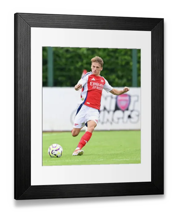 Framed Print : Arsenal XI v Leyton Orient XI: Pre-Season Friendly