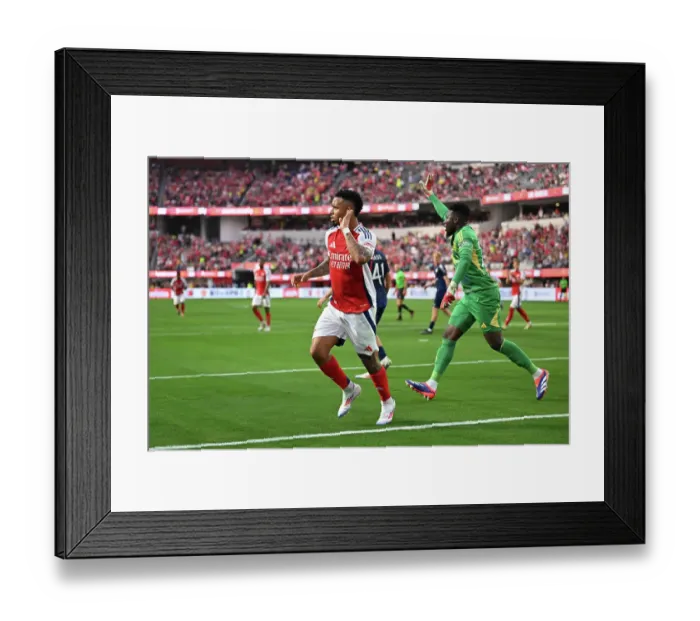 Framed Print : Arsenal FC v Manchester United - Pre-Season Friendly