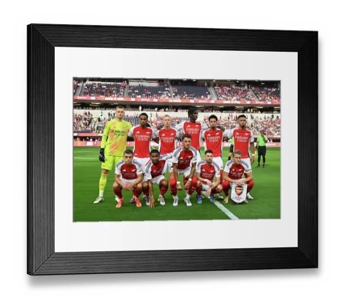 Framed Print : Arsenal FC v Manchester United - Pre-Season Friendly Framed Print : Arsenal FC v Manchester United - Pre-Season Friendly