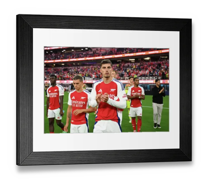 Framed Print : Arsenal FC v Manchester United - Pre-Season Friendly Framed Print : Arsenal FC v Manchester United - Pre-Season Friendly
