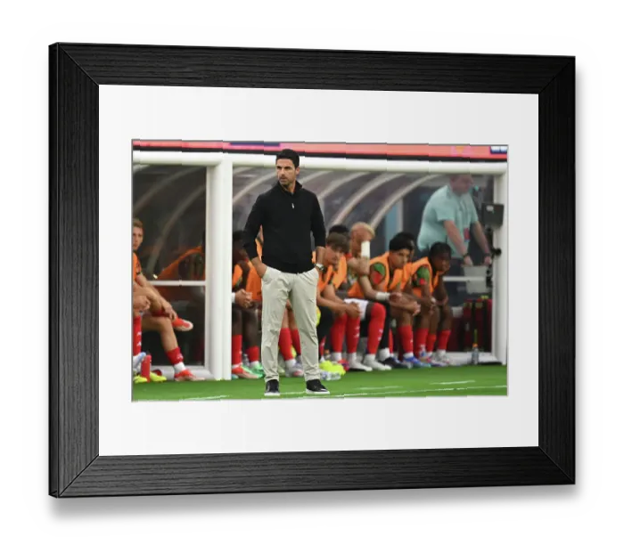 Framed Print : Arsenal FC v Manchester United - Pre-Season Friendly Framed Print : Arsenal FC v Manchester United - Pre-Season Friendly
