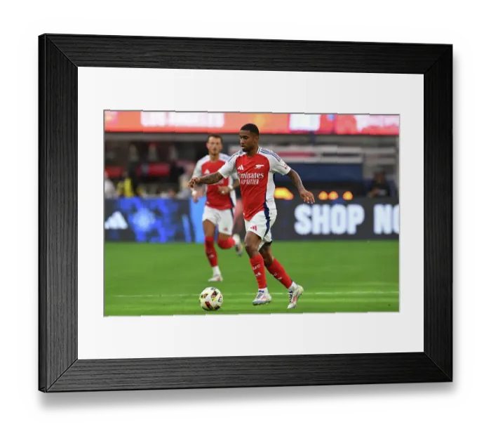 Framed Print : Arsenal FC v Manchester United - Pre-Season Friendly Framed Print : Arsenal FC v Manchester United - Pre-Season Friendly