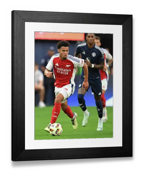 Framed Print : Arsenal FC v Manchester United - Pre-Season Friendly