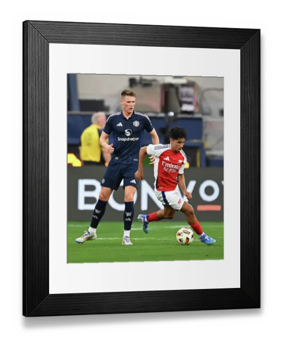 Framed Print : Arsenal FC v Manchester United - Pre-Season Friendly