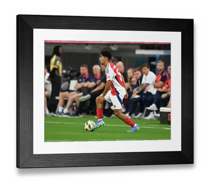 Framed Print : Arsenal FC v Manchester United - Pre-Season Friendly Framed Print : Arsenal FC v Manchester United - Pre-Season Friendly