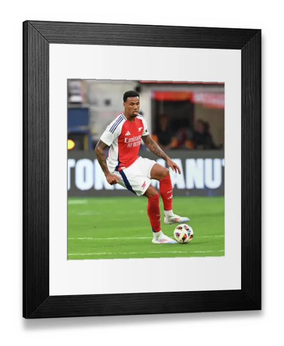 Framed Print : Arsenal FC v Manchester United - Pre-Season Friendly Framed Print : Arsenal FC v Manchester United - Pre-Season Friendly
