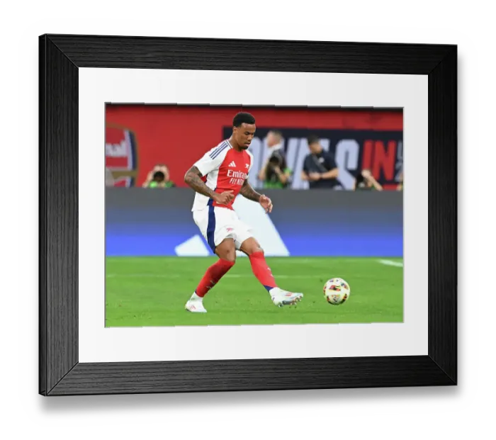 Framed Print : Arsenal FC v Manchester United - Pre-Season Friendly Framed Print : Arsenal FC v Manchester United - Pre-Season Friendly