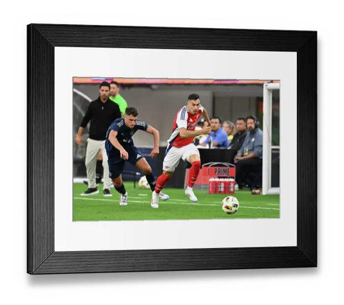 Framed Print : Arsenal FC v Manchester United - Pre-Season Friendly Framed Print : Arsenal FC v Manchester United - Pre-Season Friendly