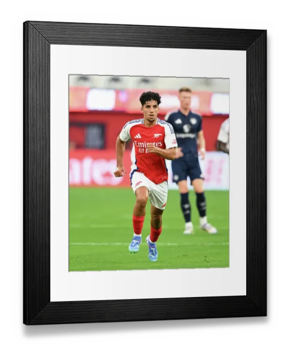 Framed Print : Arsenal FC v Manchester United - Pre-Season Friendly Framed Print : Arsenal FC v Manchester United - Pre-Season Friendly