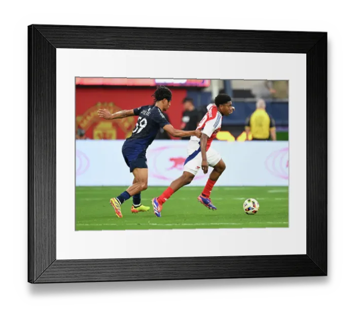 Framed Print : Arsenal FC v Manchester United - Pre-Season Friendly Framed Print : Arsenal FC v Manchester United - Pre-Season Friendly