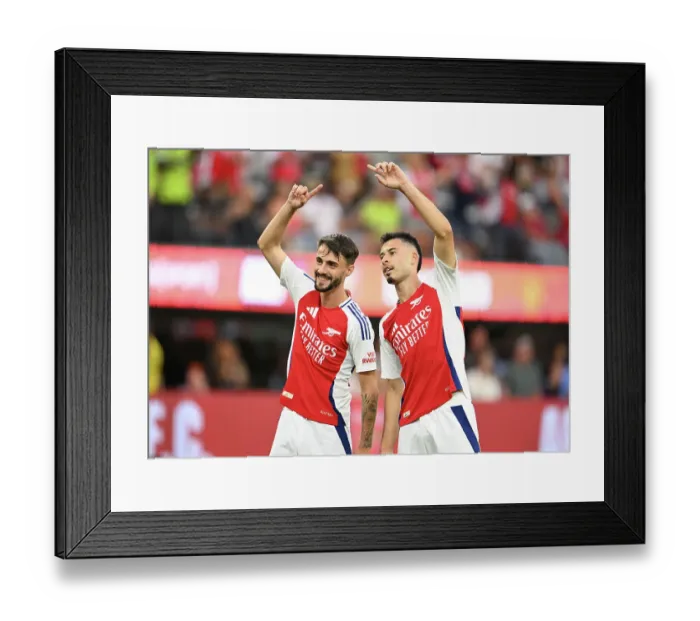 Framed Print : Arsenal FC v Manchester United - Pre-Season Friendly