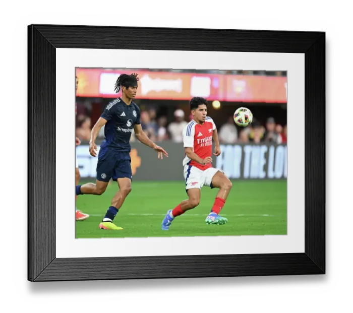 Framed Print : Arsenal FC v Manchester United - Pre-Season Friendly Framed Print : Arsenal FC v Manchester United - Pre-Season Friendly