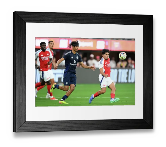 Framed Print : Arsenal FC v Manchester United - Pre-Season Friendly Framed Print : Arsenal FC v Manchester United - Pre-Season Friendly