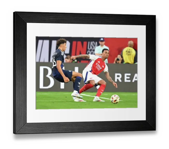 Framed Print : Arsenal FC v Manchester United - Pre-Season Friendly Framed Print : Arsenal FC v Manchester United - Pre-Season Friendly