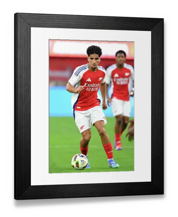 Framed Print : Arsenal FC v Manchester United - Pre-Season Friendly Framed Print : Arsenal FC v Manchester United - Pre-Season Friendly