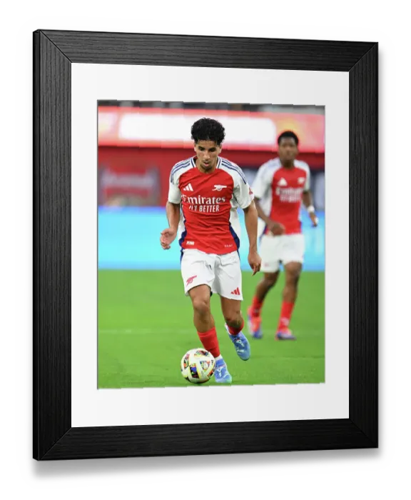 Framed Print : Arsenal FC v Manchester United - Pre-Season Friendly Framed Print : Arsenal FC v Manchester United - Pre-Season Friendly