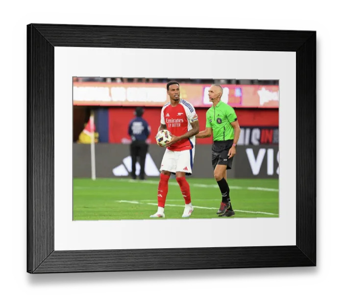 Framed Print : Arsenal FC v Manchester United - Pre-Season Friendly