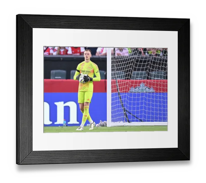 Framed Print : Arsenal FC v Liverpool FC - Pre-Season Friendly