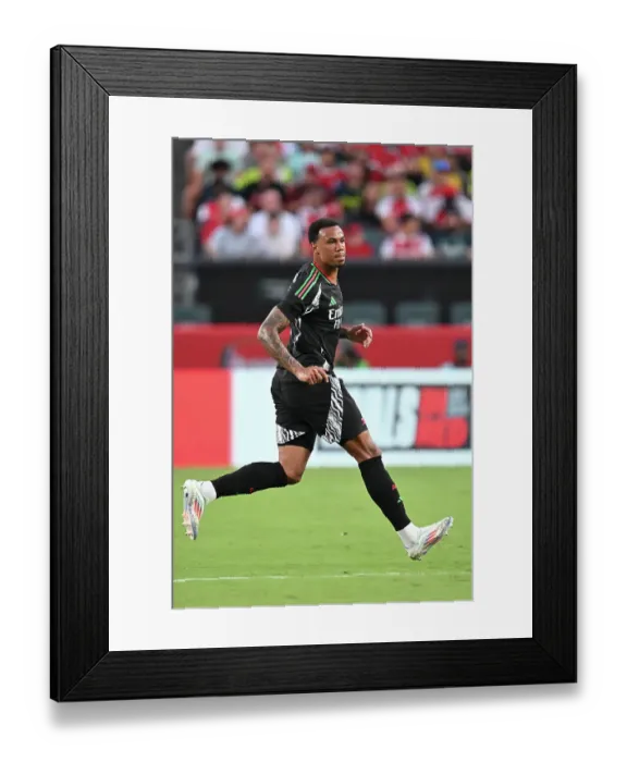 Framed Print : Arsenal FC v Liverpool FC - Pre-Season Friendly Framed Print : Arsenal FC v Liverpool FC - Pre-Season Friendly