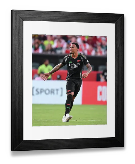 Framed Print : Arsenal FC v Liverpool FC - Pre-Season Friendly
