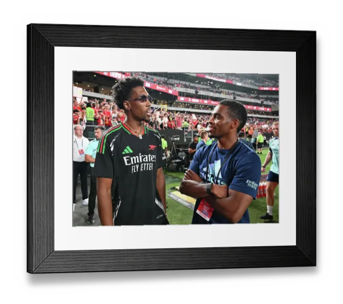 Framed Print : Arsenal FC v Liverpool FC - Pre-Season Friendly Framed Print : Arsenal FC v Liverpool FC - Pre-Season Friendly