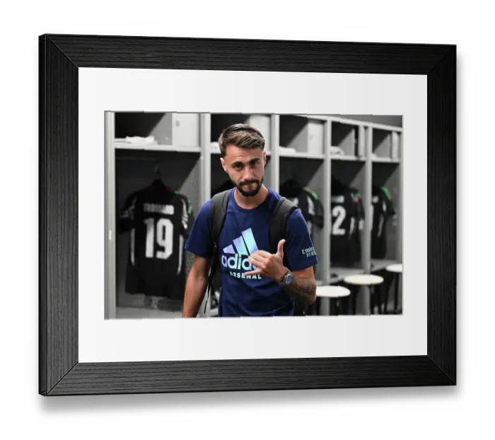 Framed Print : Arsenal FC v Liverpool FC - Pre-Season Friendly