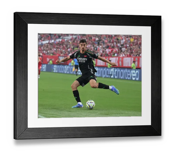 Framed Print : Arsenal FC v Liverpool FC - Pre-Season Friendly