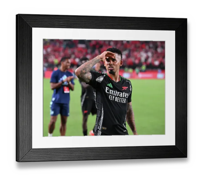 Framed Print : Arsenal FC v Liverpool FC - Pre-Season Friendly Framed Print : Arsenal FC v Liverpool FC - Pre-Season Friendly