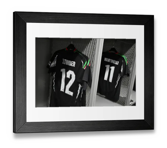 Framed Print : Arsenal FC v Liverpool FC - Pre-Season Friendly