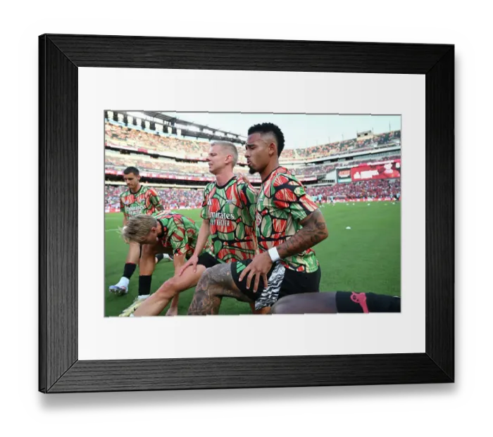 Framed Print : Arsenal FC v Liverpool FC - Pre-Season Friendly Framed Print : Arsenal FC v Liverpool FC - Pre-Season Friendly
