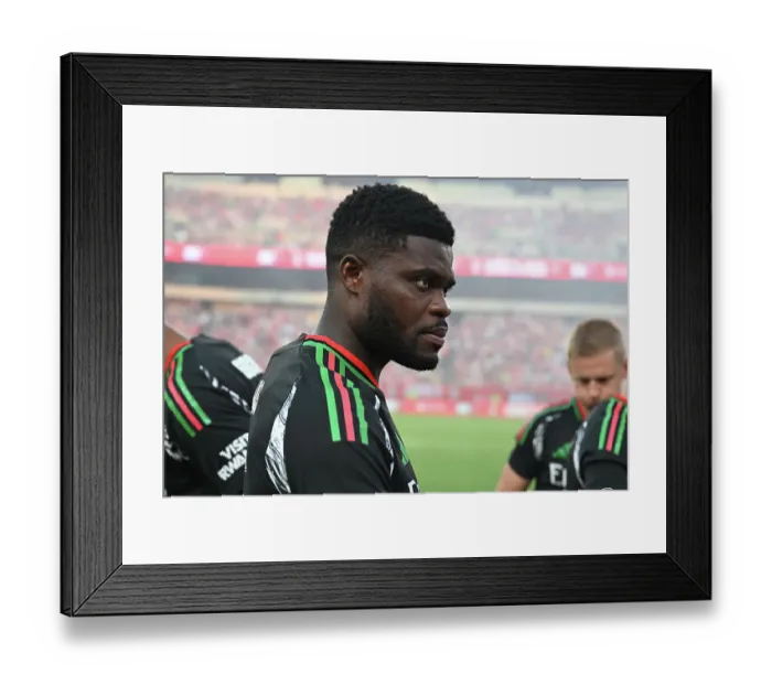 Framed Print : Arsenal FC v Liverpool FC - Pre-Season Friendly Framed Print : Arsenal FC v Liverpool FC - Pre-Season Friendly