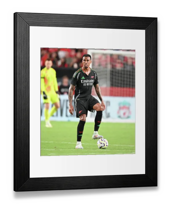 Framed Print : Arsenal FC v Liverpool FC - Pre-Season Friendly Framed Print : Arsenal FC v Liverpool FC - Pre-Season Friendly
