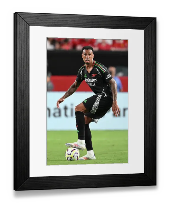 Framed Print : Arsenal FC v Liverpool FC - Pre-Season Friendly Framed Print : Arsenal FC v Liverpool FC - Pre-Season Friendly