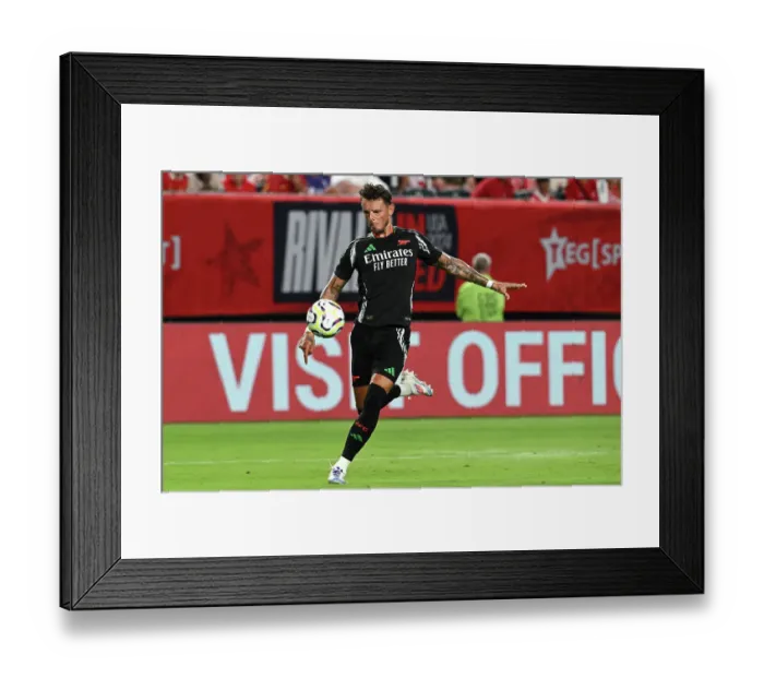 Framed Print : Arsenal FC v Liverpool FC - Pre-Season Friendly Framed Print : Arsenal FC v Liverpool FC - Pre-Season Friendly