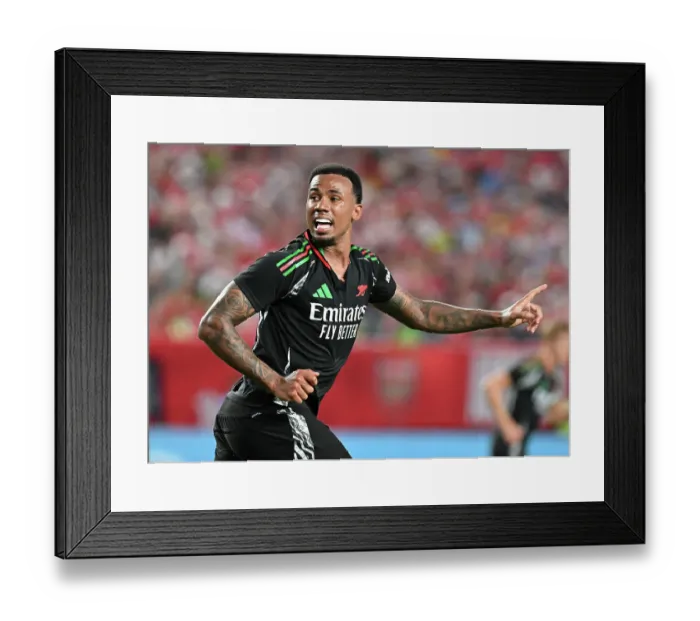 Framed Print : Arsenal FC v Liverpool FC - Pre-Season Friendly