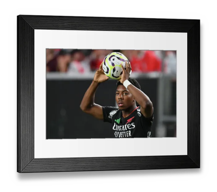 Framed Print : Arsenal FC v Liverpool FC - Pre-Season Friendly Framed Print : Arsenal FC v Liverpool FC - Pre-Season Friendly