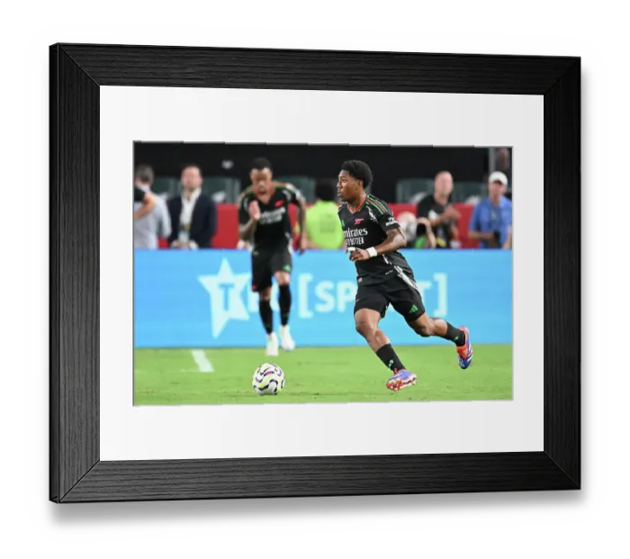 Framed Print : Arsenal FC v Liverpool FC - Pre-Season Friendly Framed Print : Arsenal FC v Liverpool FC - Pre-Season Friendly
