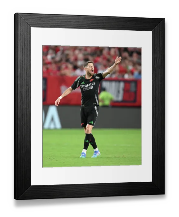 Framed Print : Arsenal FC v Liverpool FC - Pre-Season Friendly