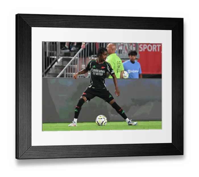 Framed Print : Arsenal FC v Liverpool FC - Pre-Season Friendly