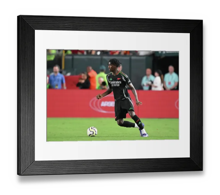 Framed Print : Arsenal FC v Liverpool FC - Pre-Season Friendly Framed Print : Arsenal FC v Liverpool FC - Pre-Season Friendly