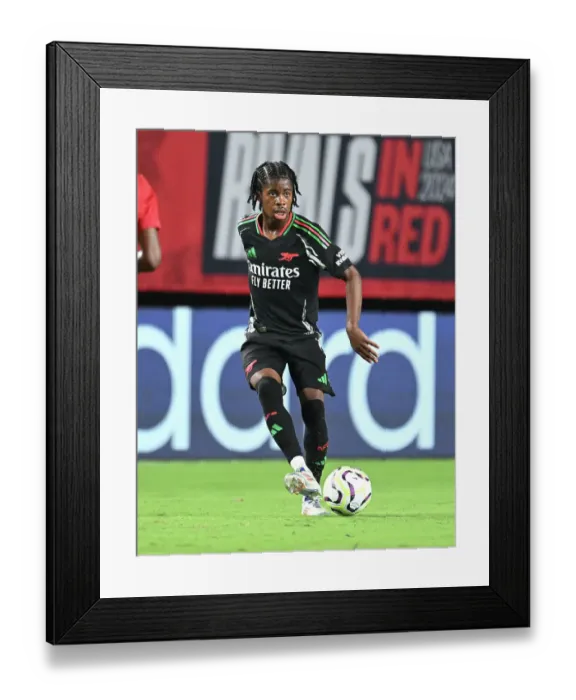 Framed Print : Arsenal FC v Liverpool FC - Pre-Season Friendly
