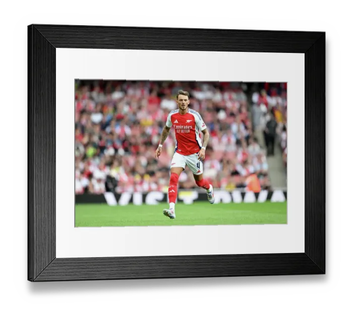 Framed Print : Arsenal v Bayer 04 Leverkusen - Pre-Season Friendly