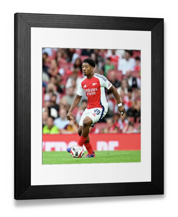 Framed Print : Arsenal v Bayer 04 Leverkusen - Pre-Season Friendly