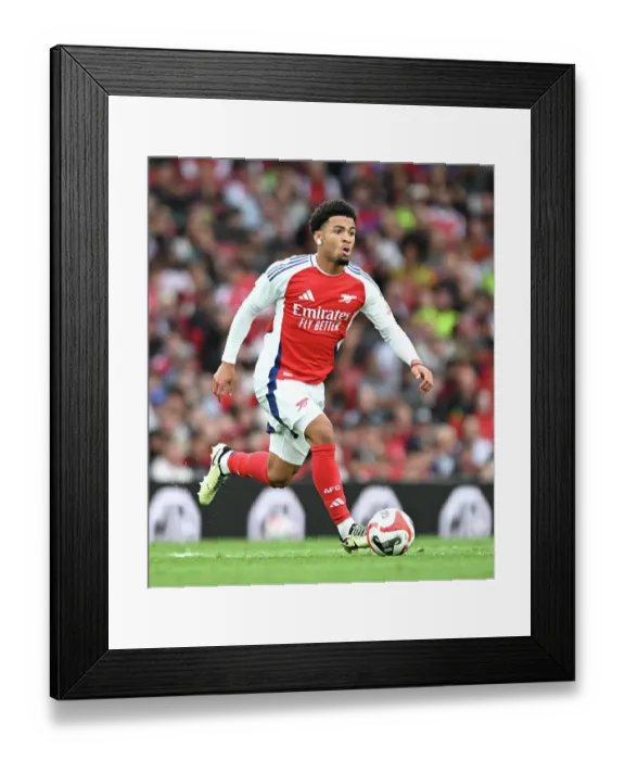 Framed Print : Arsenal v Bayer 04 Leverkusen - Pre-Season Friendly