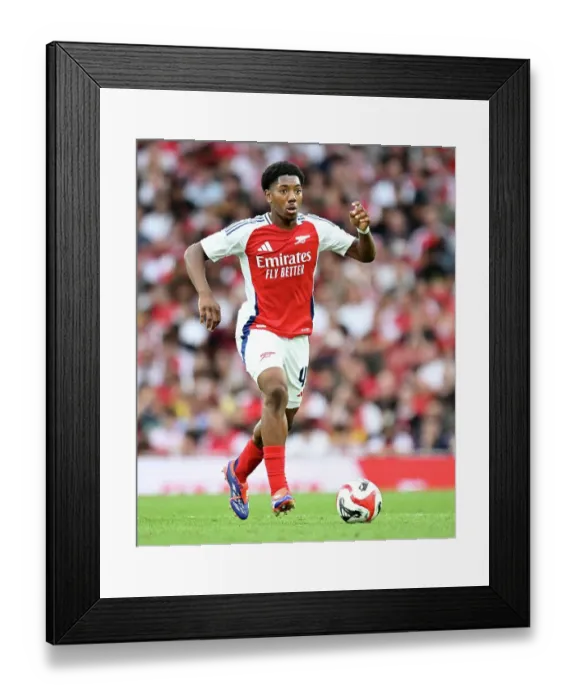 Framed Print : Arsenal v Bayer 04 Leverkusen - Pre-Season Friendly Framed Print : Arsenal v Bayer 04 Leverkusen - Pre-Season Friendly