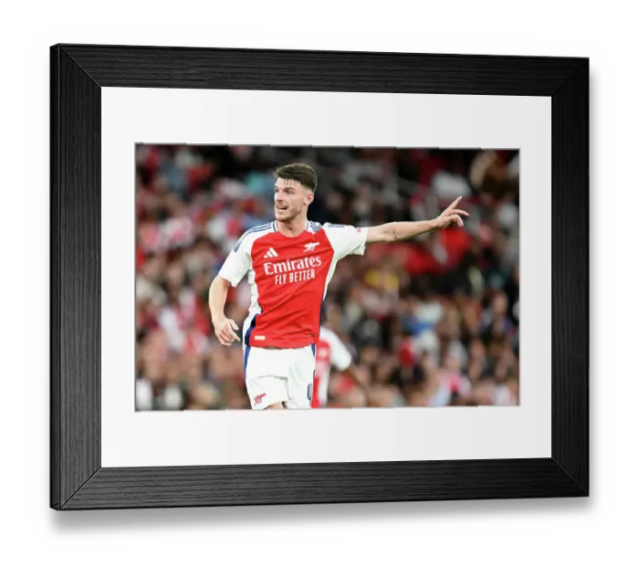 Framed Print : Arsenal v Bayer 04 Leverkusen - Pre-Season Friendly Framed Print : Arsenal v Bayer 04 Leverkusen - Pre-Season Friendly