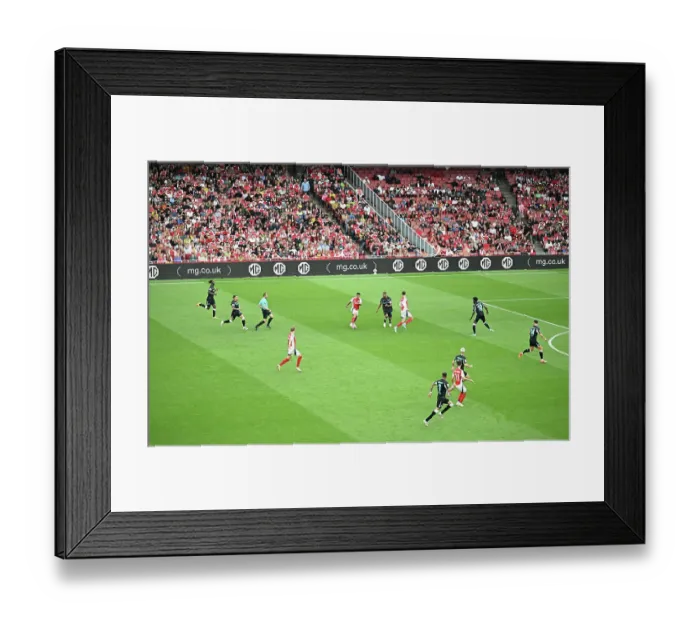 Framed Print : Arsenal v Bayer 04 Leverkusen - Pre-Season Friendly
